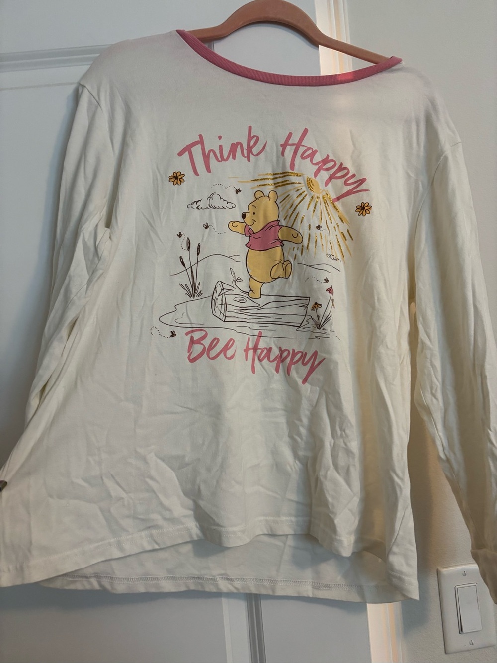 Disney Cream and Pink Winnie the Pooh 'Think Happy Bee Happy' Long-Sleeve Tee